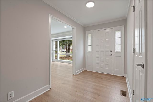 10202 Melanie Drive SE, Huntsville, AL 35803