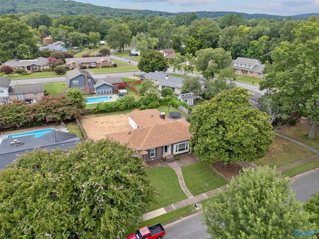 10202 Melanie Drive SE, Huntsville, AL 35803