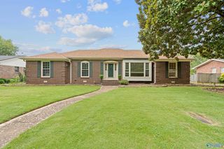 10202 Melanie Drive SE, Huntsville, AL 35803