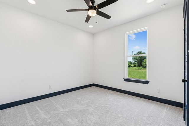 217 Blackjack Crossing, Paradise, TX 76073