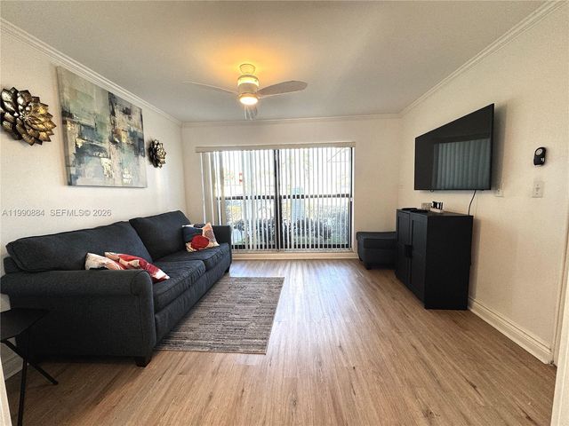 4905 Bayberry Ln, Tamarac, FL 33319