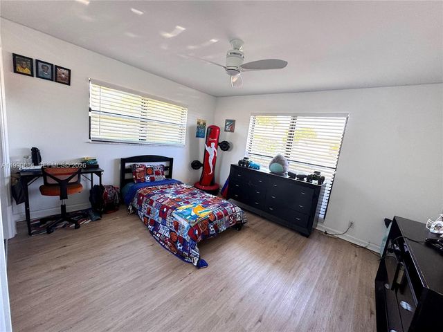 4905 Bayberry Ln, Tamarac, FL 33319