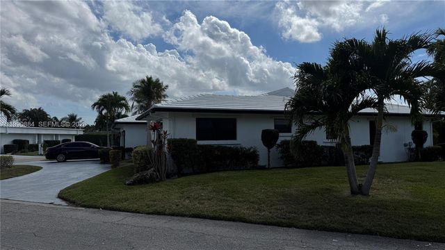 4905 Bayberry Ln, Tamarac, FL 33319
