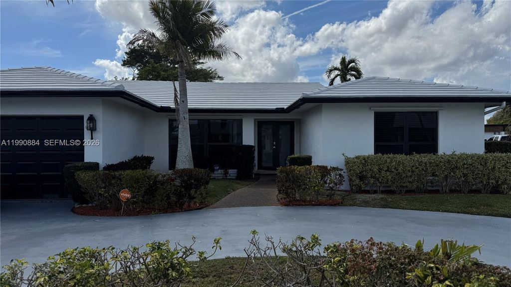4905 Bayberry Ln, Tamarac, FL 33319