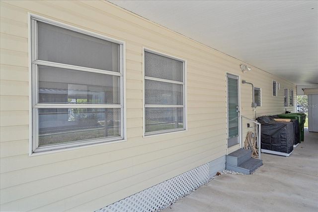 1100 UNIVERSITY PARKWAY 58, Sarasota, FL 34234