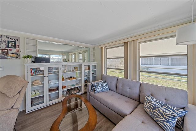 1100 UNIVERSITY PARKWAY 58, Sarasota, FL 34234