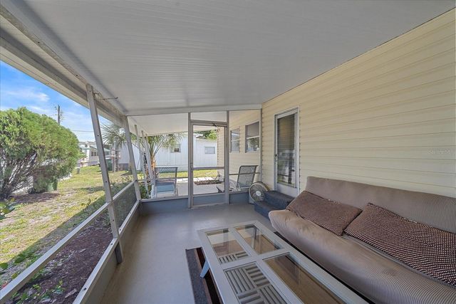 1100 UNIVERSITY PARKWAY 58, Sarasota, FL 34234
