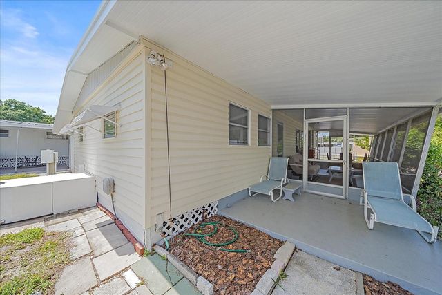 1100 UNIVERSITY PARKWAY 58, Sarasota, FL 34234