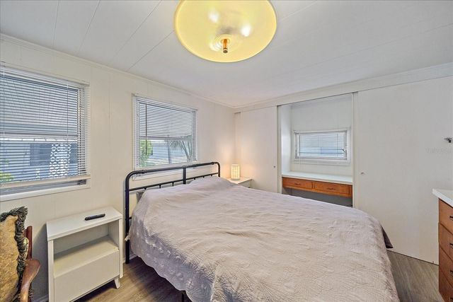 1100 UNIVERSITY PARKWAY 58, Sarasota, FL 34234