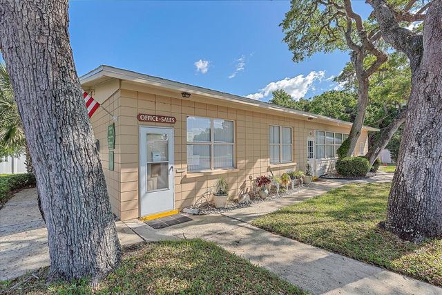1100 UNIVERSITY PARKWAY 58, Sarasota, FL 34234