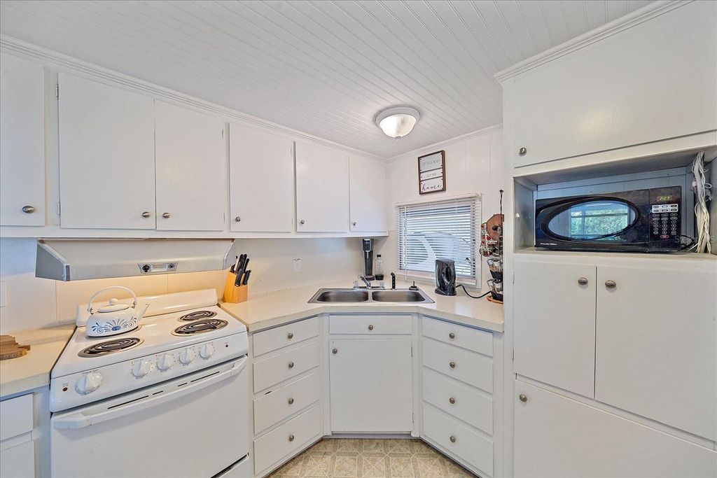 1100 UNIVERSITY PARKWAY 58, SARASOTA, FL 34234 — photo 4