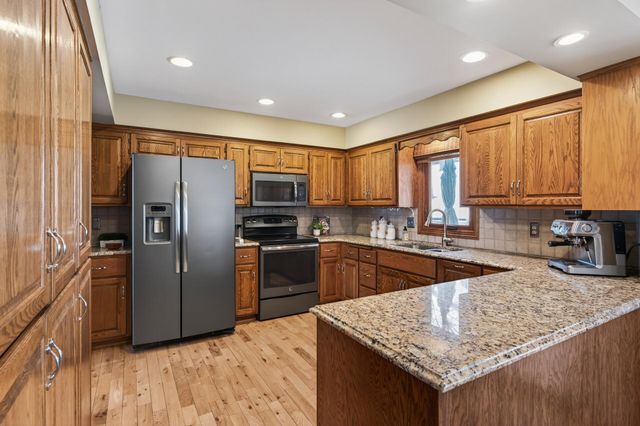 3625 Rosewood Lane N, Plymouth, MN 55441