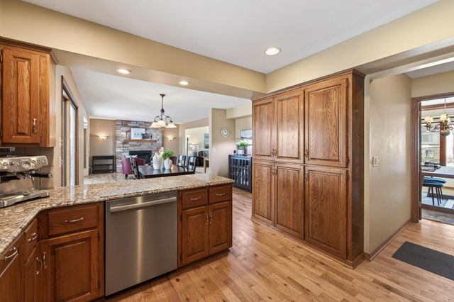 3625 Rosewood Lane N, Plymouth, MN 55441