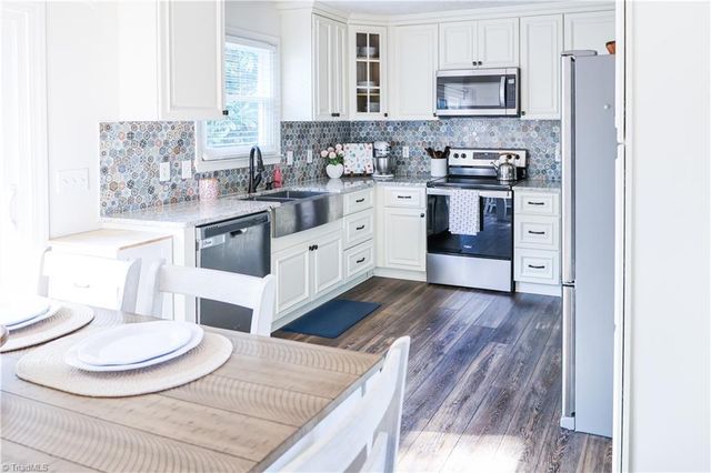 7670 Stonewell Lane, Tobaccoville, NC 27050
