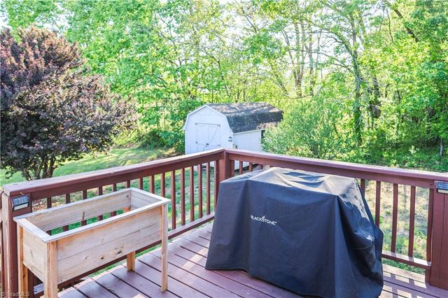 7670 Stonewell Lane, Tobaccoville, NC 27050