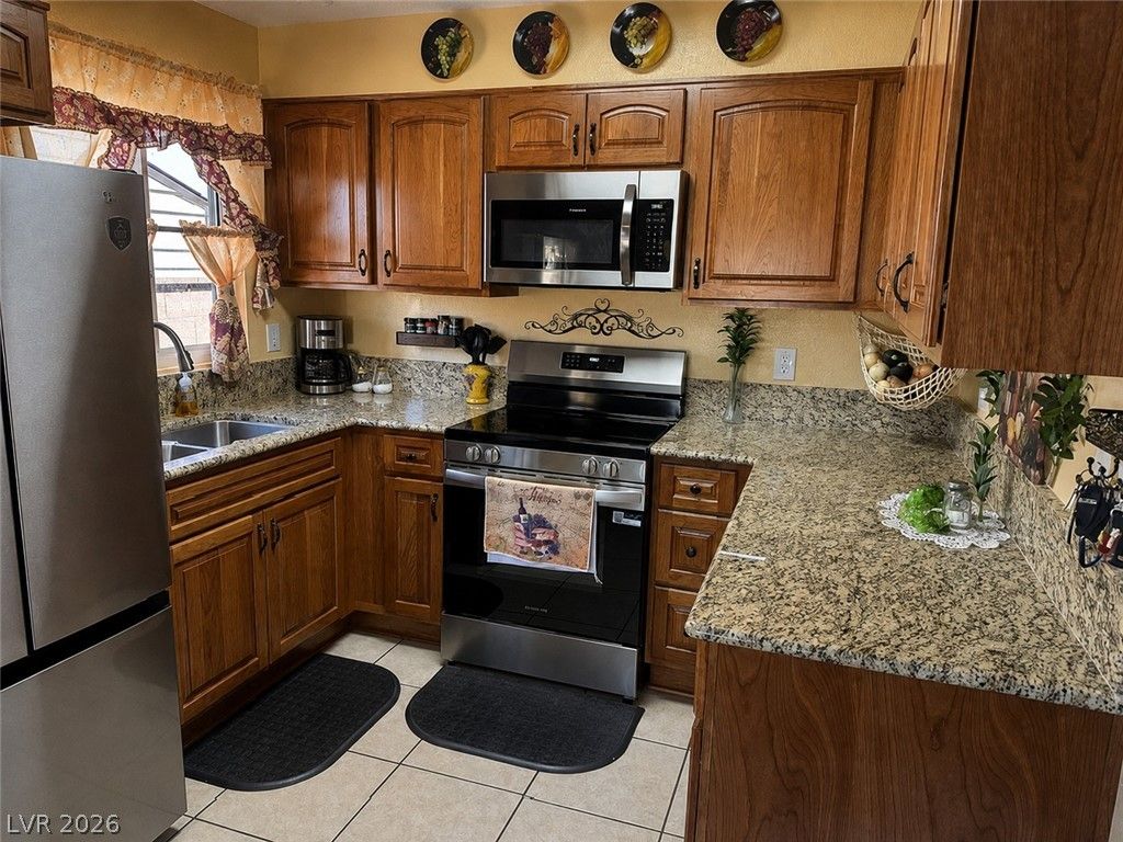 410 West Atlantic Avenue, Henderson, NV 89015 — photo 2