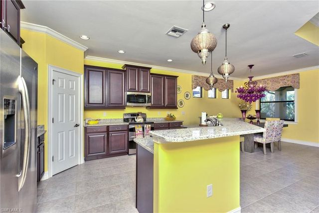 7815 Bucks Run DR, Naples, FL 34120