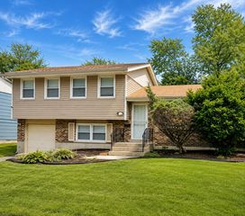 3421 Birchwood Drive, Hazel Crest, IL 60429