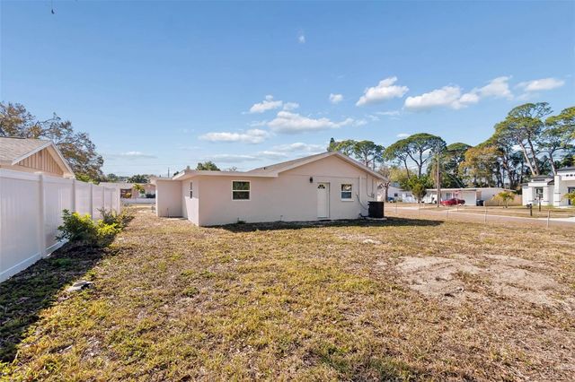 7097 DELTA WAY, Clearwater, FL 33764