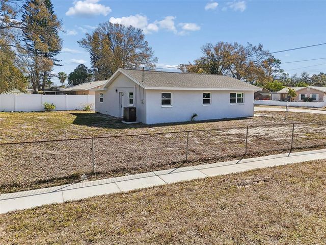 7097 DELTA WAY, Clearwater, FL 33764