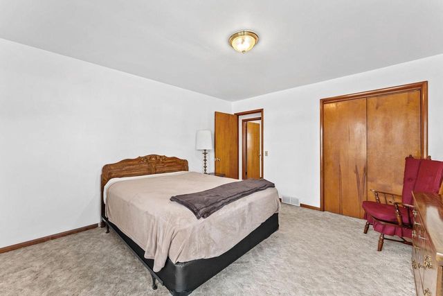 402 Modern Avenue, Reedsburg, WI 53959