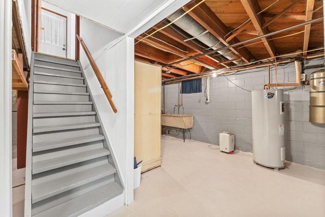 402 Modern Avenue, Reedsburg, WI 53959