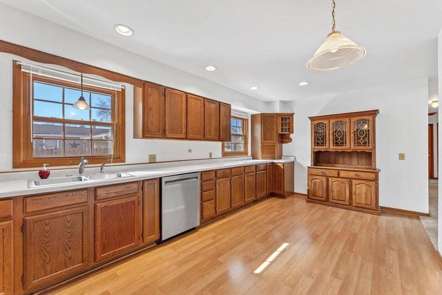 402 Modern Avenue, Reedsburg, WI 53959