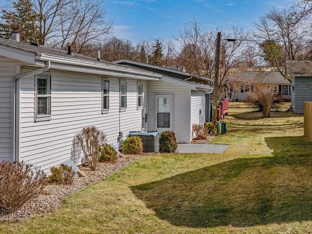 402 Modern Avenue, Reedsburg, WI 53959