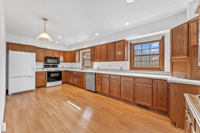 402 Modern Avenue, Reedsburg, WI 53959