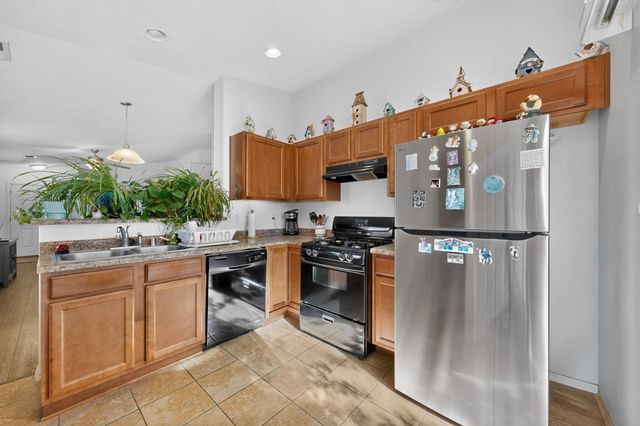 2826 Merlot Drive SW, Albuquerque, NM 87121