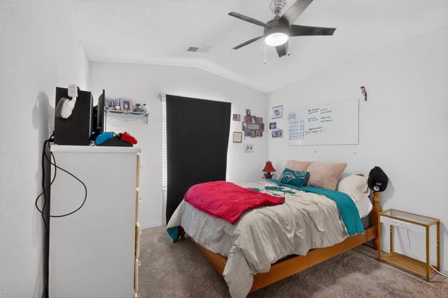2826 Merlot Drive SW, Albuquerque, NM 87121