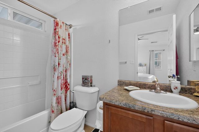 2826 Merlot Drive SW, Albuquerque, NM 87121