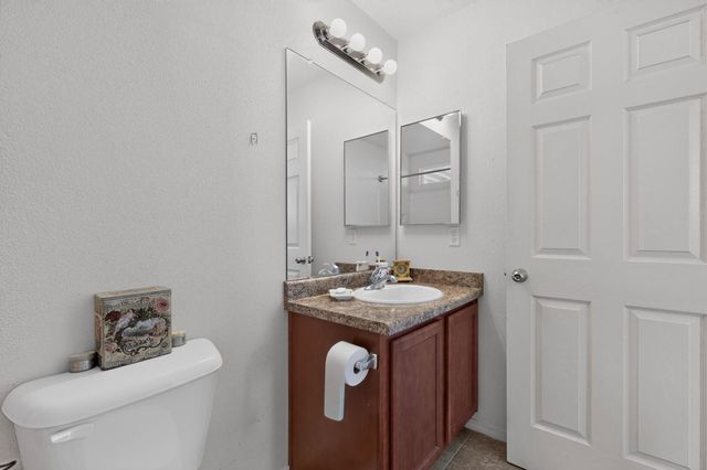 2826 Merlot Drive SW, Albuquerque, NM 87121