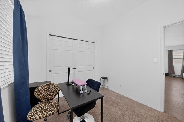 2826 Merlot Drive SW, Albuquerque, NM 87121