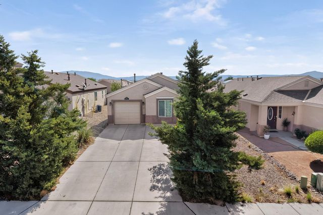 2826 Merlot Drive SW, Albuquerque, NM 87121