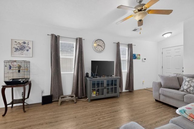 2826 Merlot Drive SW, Albuquerque, NM 87121