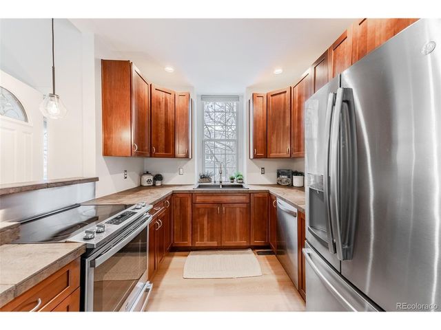 320 London Ave, Lafayette, CO 80026