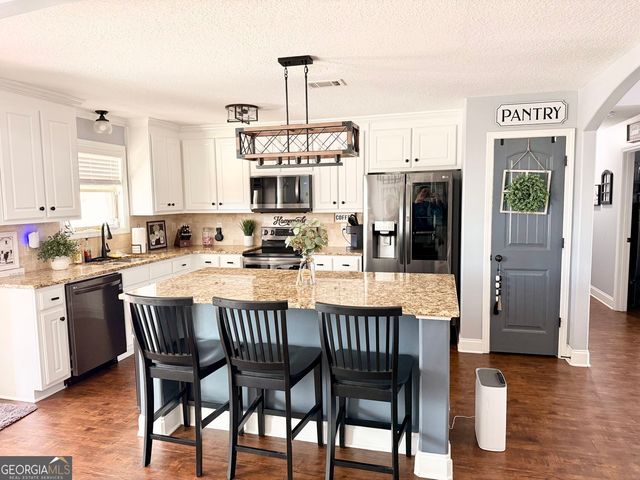 144 Briar Rose Boulevard, Jefferson, GA 30549