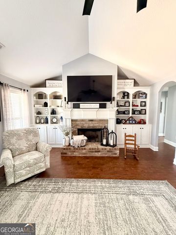 144 Briar Rose Boulevard, Jefferson, GA 30549