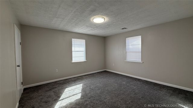 20596 E Whipperwill Road, Tahlequah, OK 74464