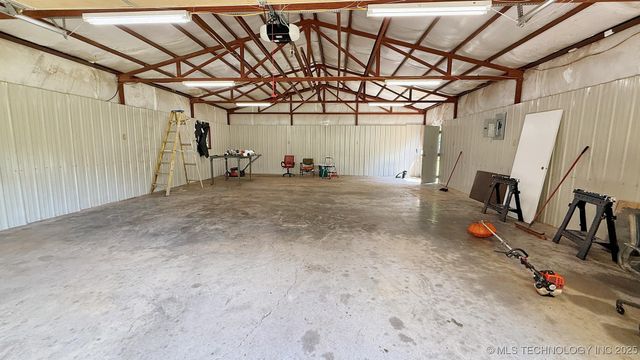 20596 E Whipperwill Road, Tahlequah, OK 74464