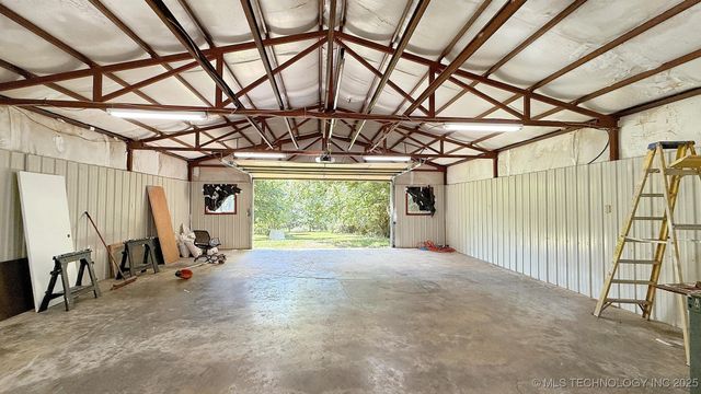 20596 E Whipperwill Road, Tahlequah, OK 74464