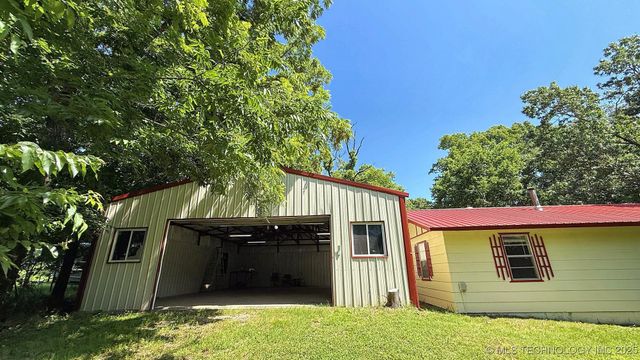 20596 E Whipperwill Road, Tahlequah, OK 74464