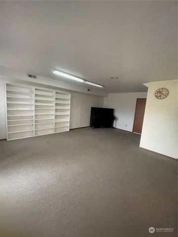 74 Strozyk Road, Raymond, WA 98577