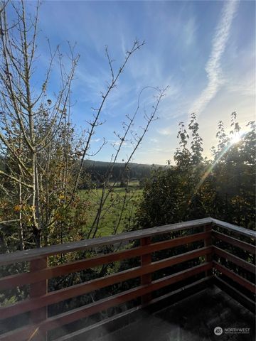 74 Strozyk Road, Raymond, WA 98577