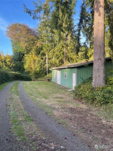 74 Strozyk Road, Raymond, WA 98577