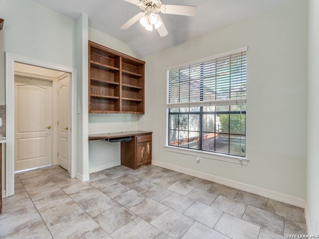 88 SISTER CRK, Comfort, TX 78013