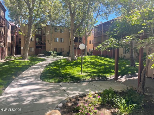 2955 Lakeside Drive UNIT 120, Reno, NV 89509