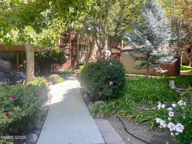 2955 Lakeside Drive UNIT 120, Reno, NV 89509