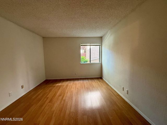 2955 Lakeside Drive UNIT 120, Reno, NV 89509